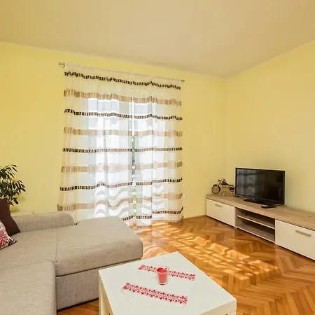 Rosa Apartment Porec